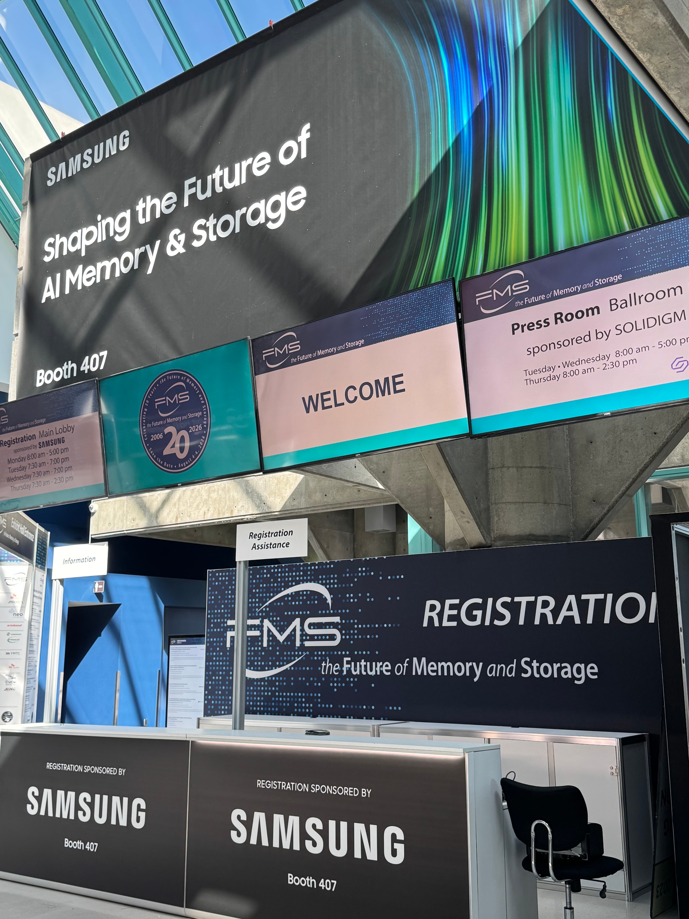 FMS Future of Memory and Storage conference registration area with Samsung sponsorship